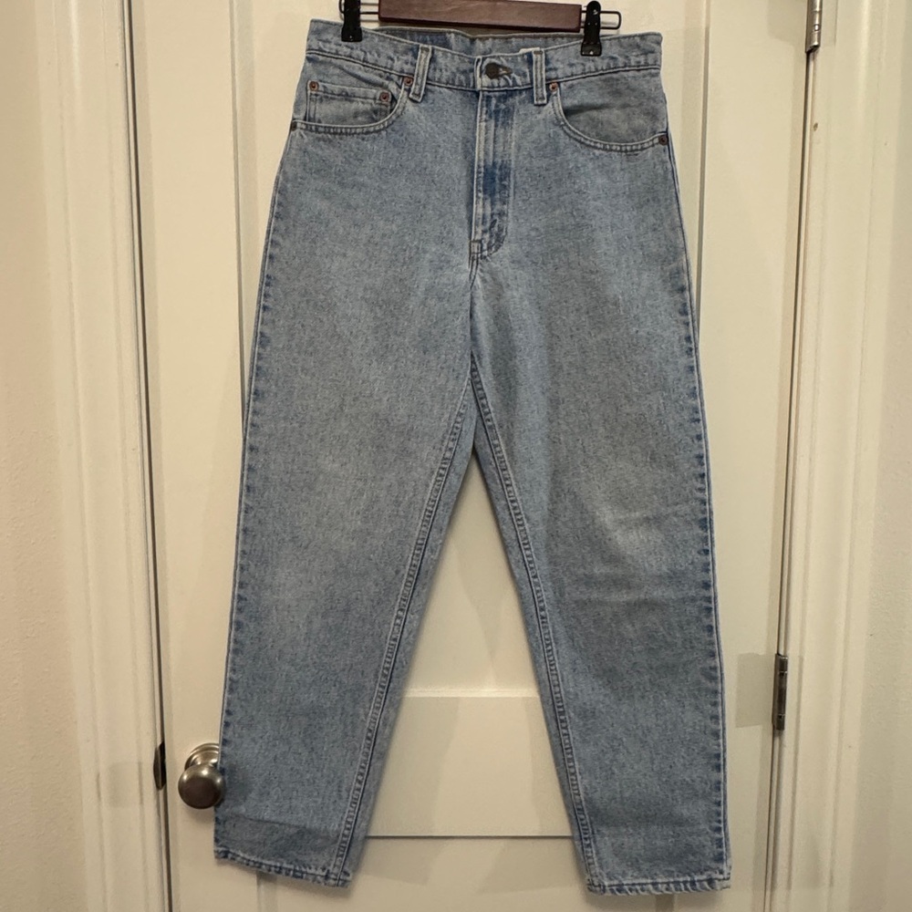 Vintage Levi’s Women’s Blue Jeans High-rise, Tapered Leg